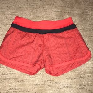 lululemon shorts 4’